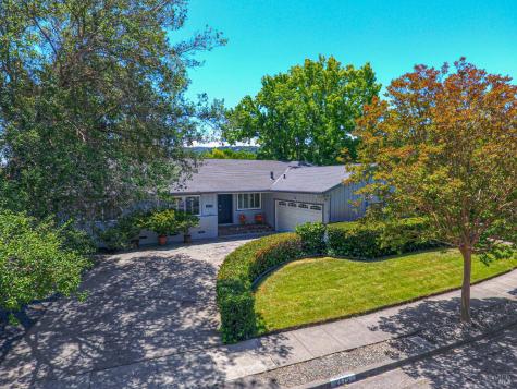 2575 Brookhaven Drive Santa Rosa CA 95405