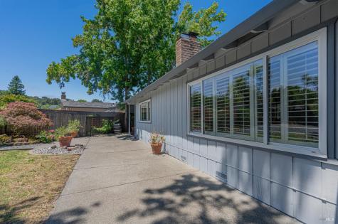 2575 Brookhaven Drive Santa Rosa CA 95405
