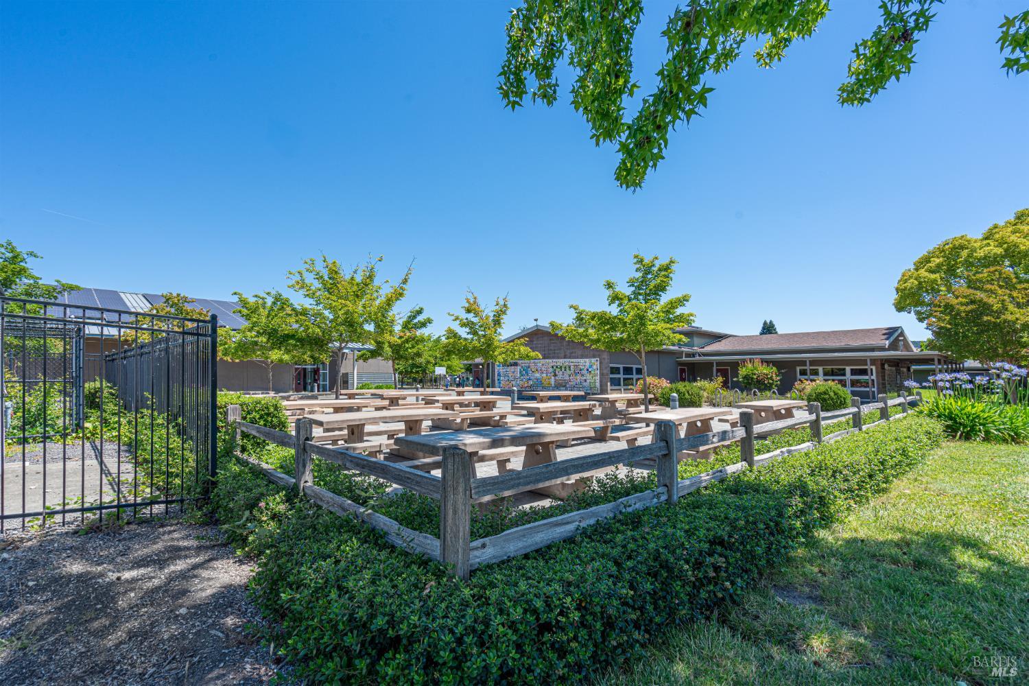 2575 Brookhaven Drive Santa Rosa CA 95405