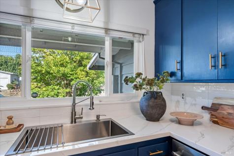 787 Rose Lane Healdsburg CA 95448