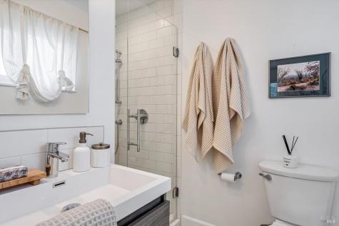 787 Rose Lane Healdsburg CA 95448