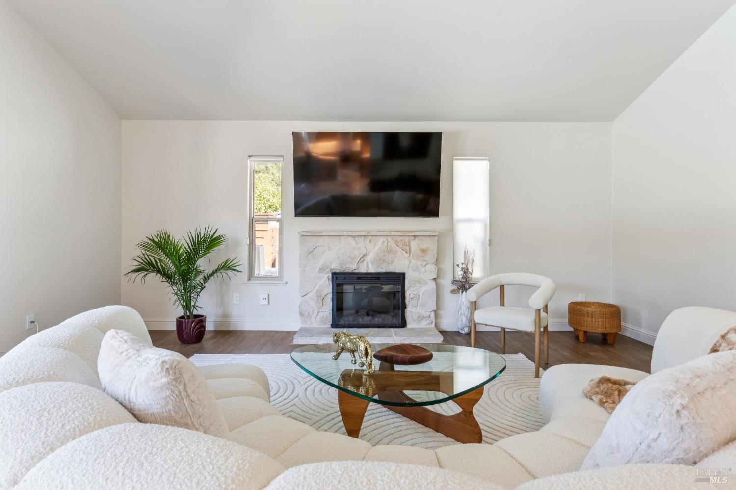 1096 Alpine Court Napa CA 94558