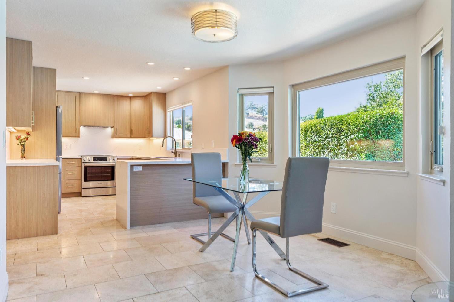 1096 Alpine Court Napa CA 94558