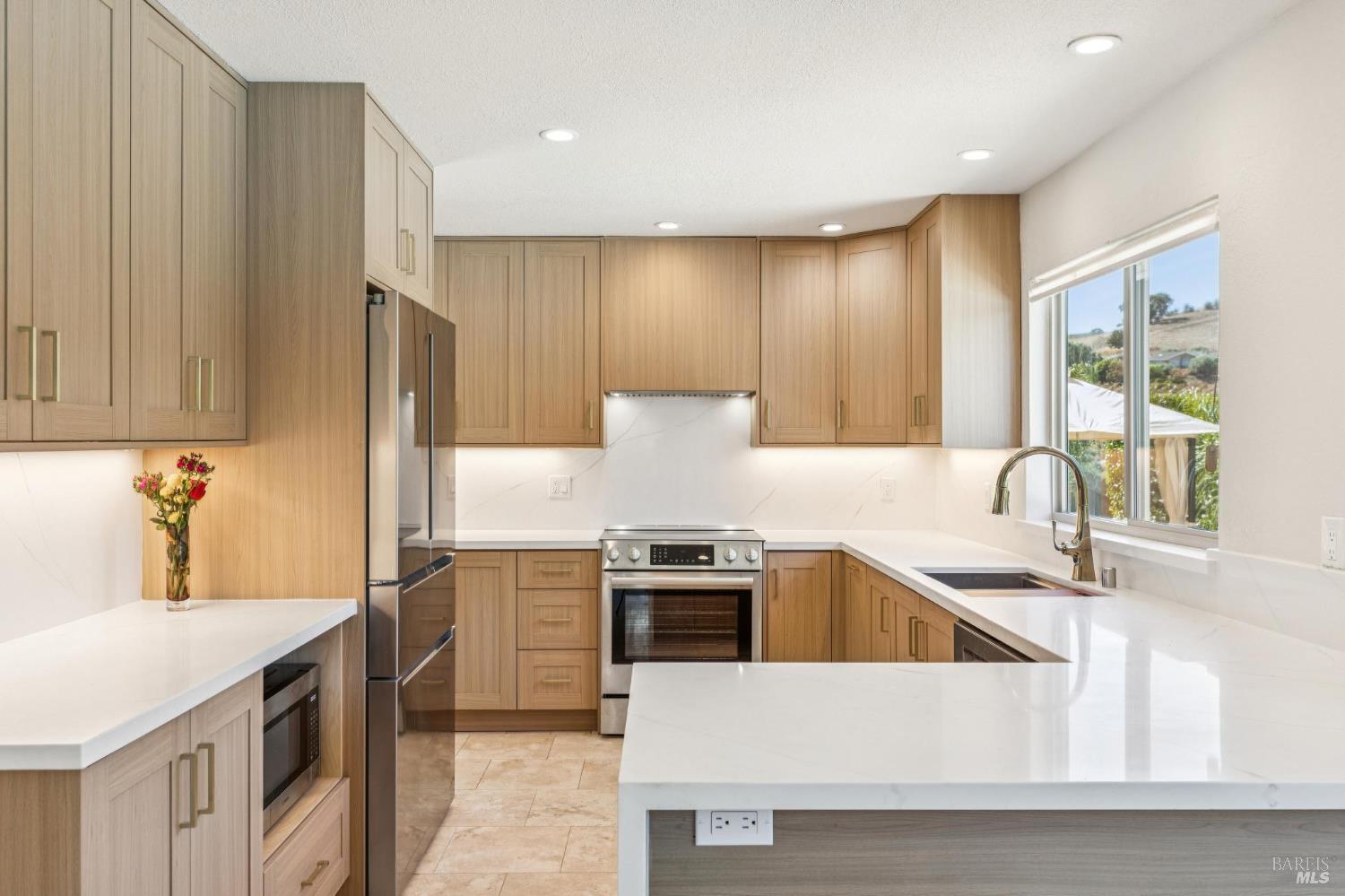 1096 Alpine Court Napa CA 94558