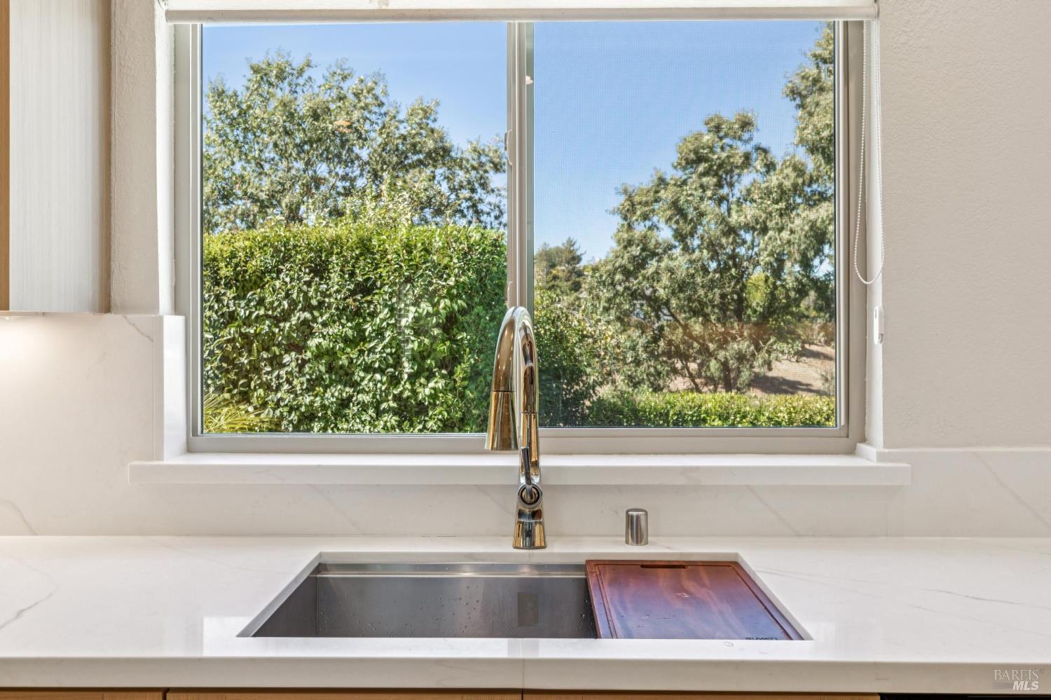 1096 Alpine Court Napa CA 94558