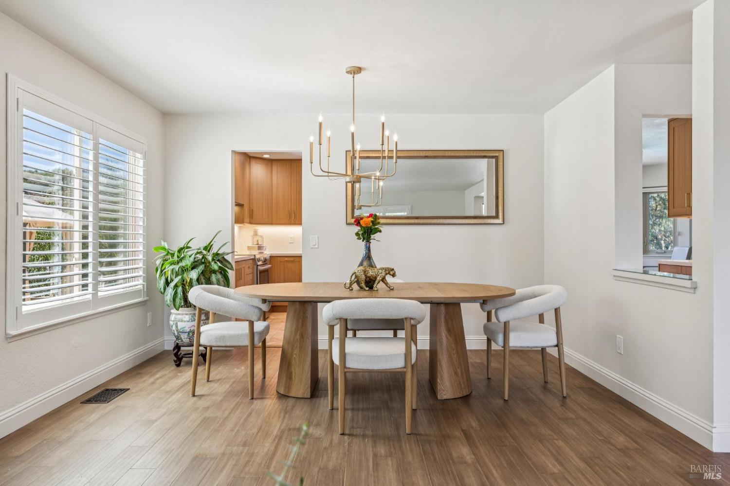 1096 Alpine Court Napa CA 94558