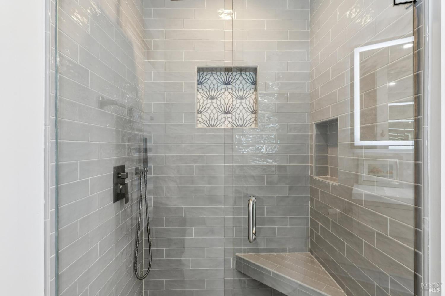 1096 Alpine Court Napa CA 94558