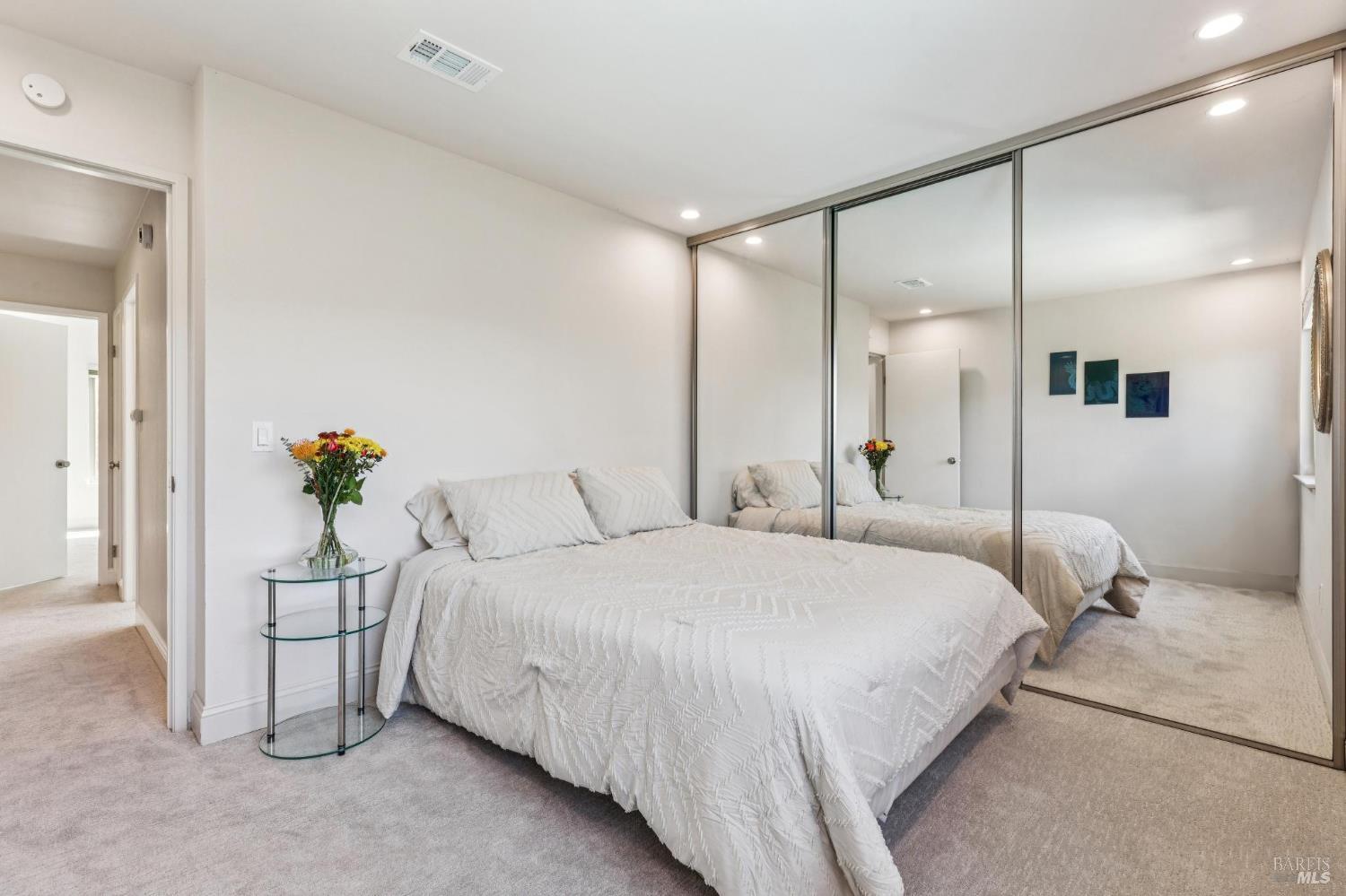 1096 Alpine Court Napa CA 94558
