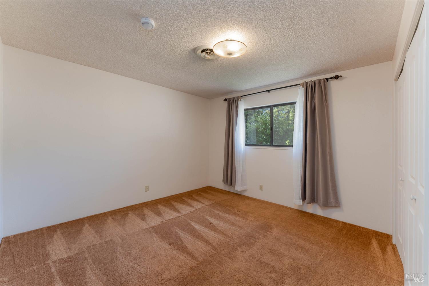 1300 Vista Verde Road Ukiah CA 95482