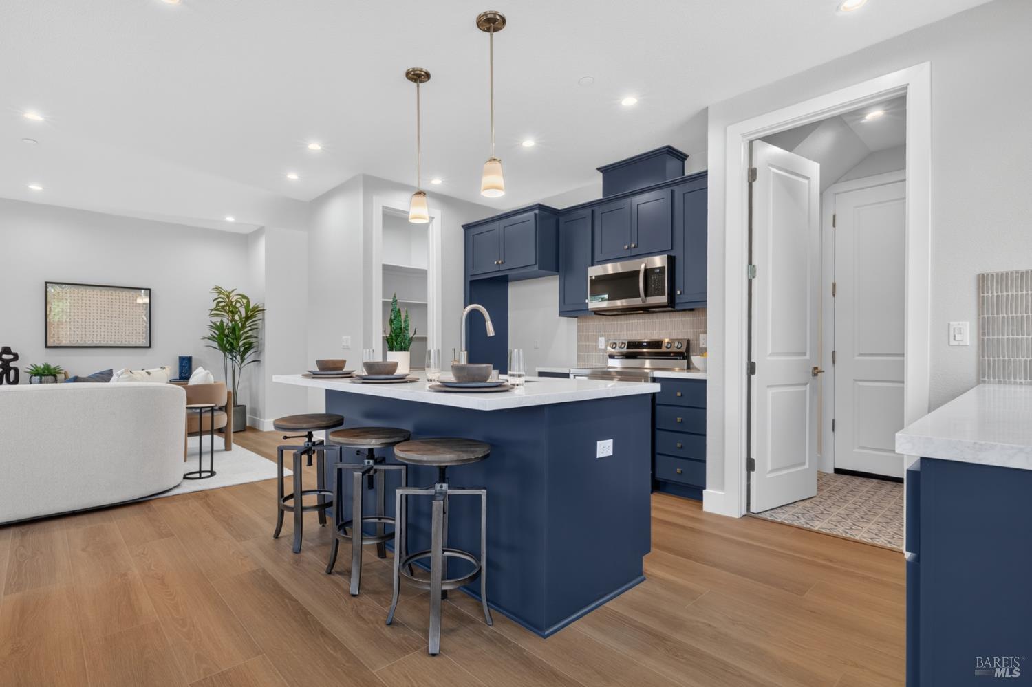 2442 Linwood Avenue Santa Rosa CA 95404