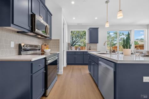 2442 Linwood Avenue Santa Rosa CA 95404
