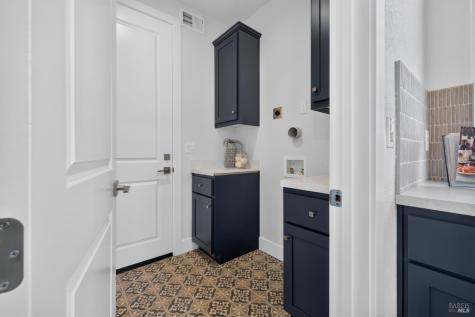 2442 Linwood Avenue Santa Rosa CA 95404