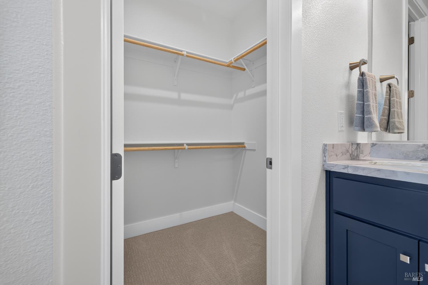 2442 Linwood Avenue Santa Rosa CA 95404