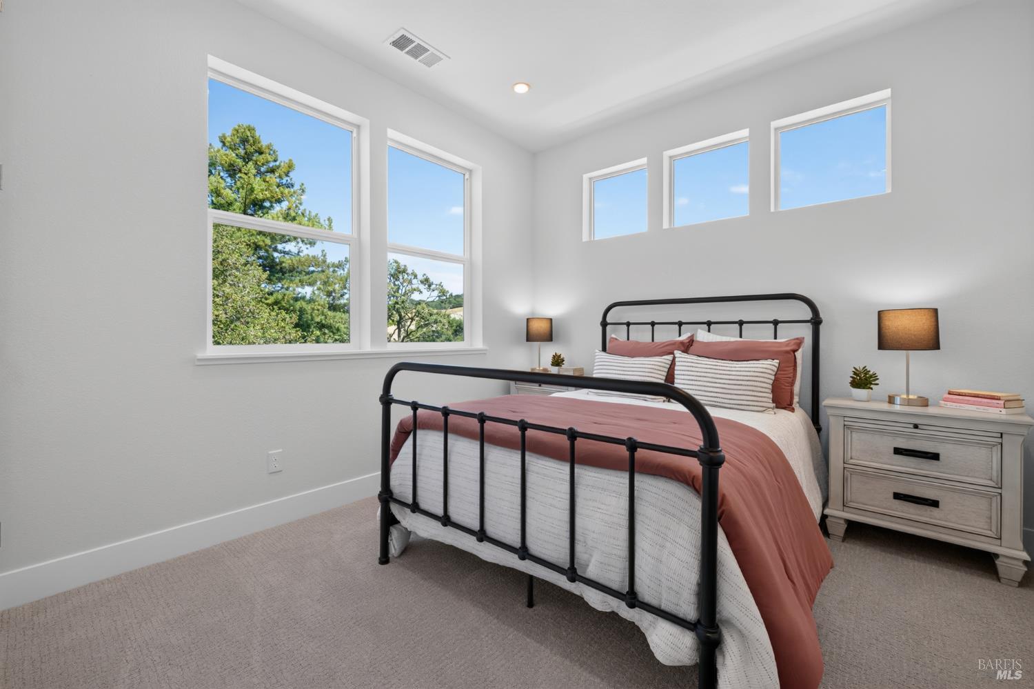 2442 Linwood Avenue Santa Rosa CA 95404