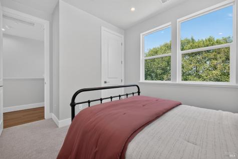 2442 Linwood Avenue Santa Rosa CA 95404