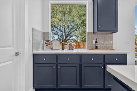 2442 Linwood Avenue Santa Rosa CA 95404