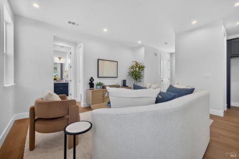2442 Linwood Avenue Santa Rosa CA 95404