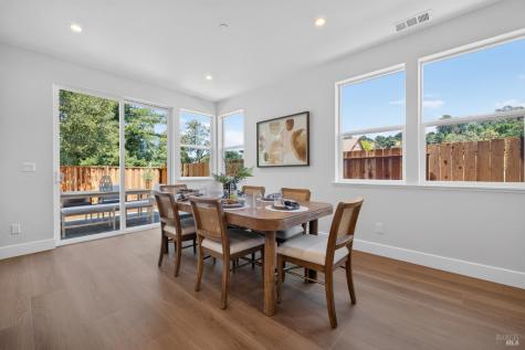 2442 Linwood Avenue Santa Rosa CA 95404