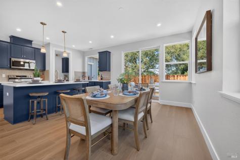 2442 Linwood Avenue Santa Rosa CA 95404