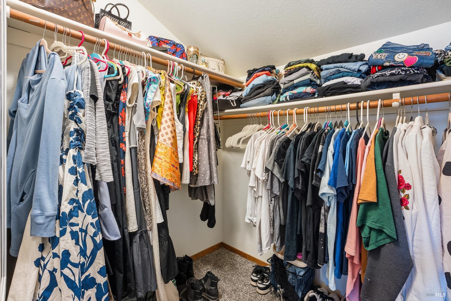 660 Capps Lane Ukiah CA 95482