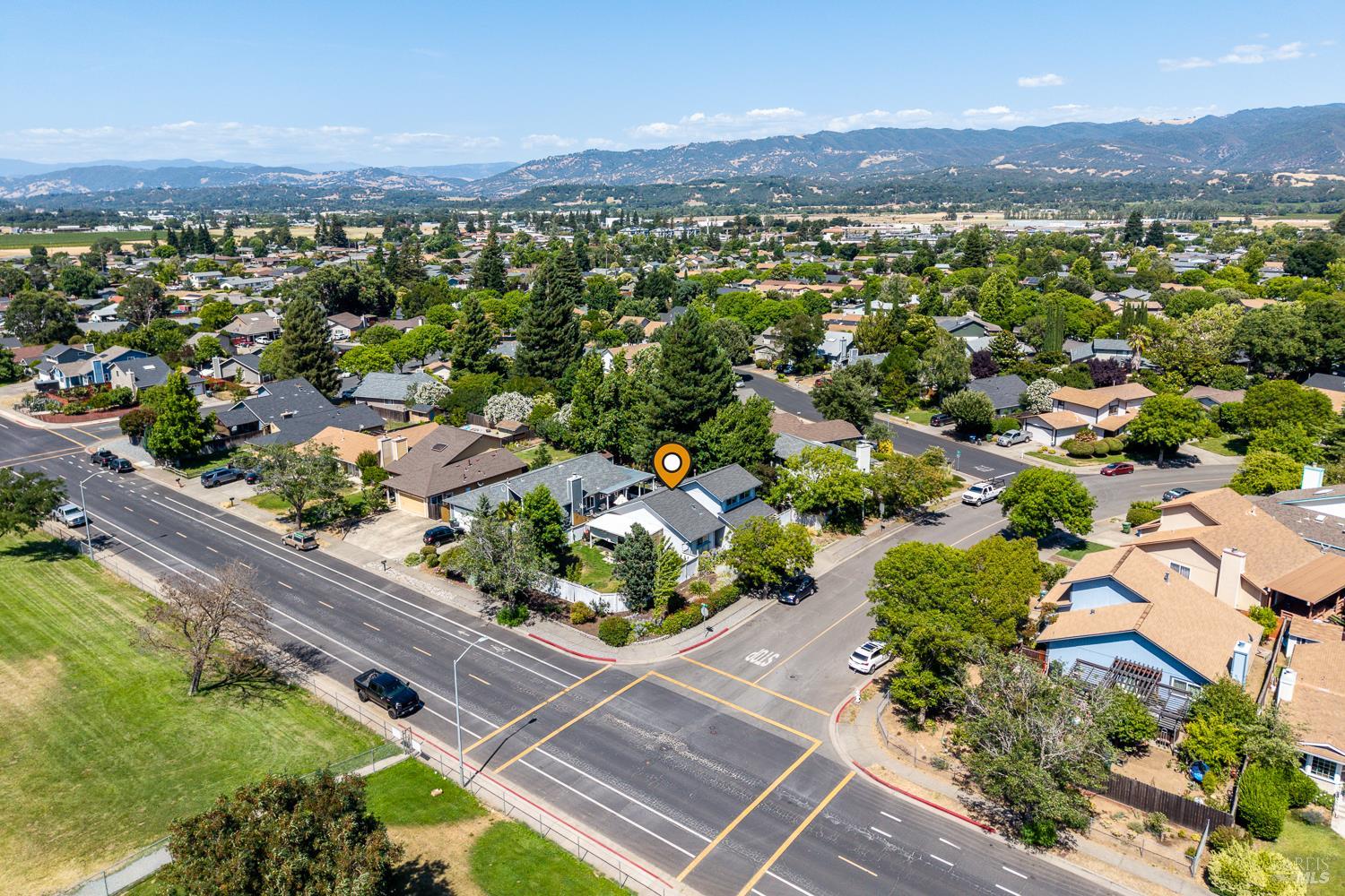 660 Capps Lane Ukiah CA 95482