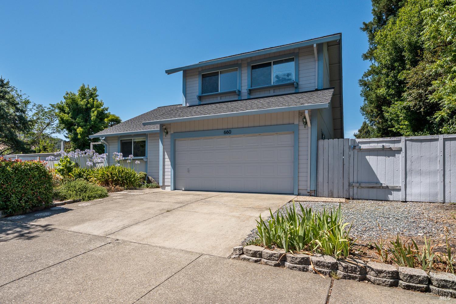 660 Capps Lane Ukiah CA 95482