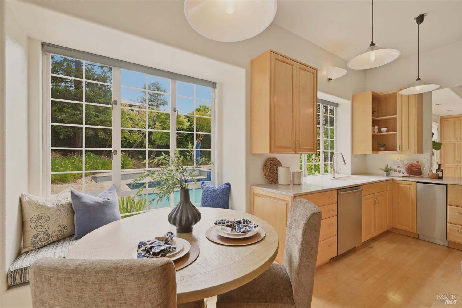 10 Via Del Arroyo Napa CA 94559