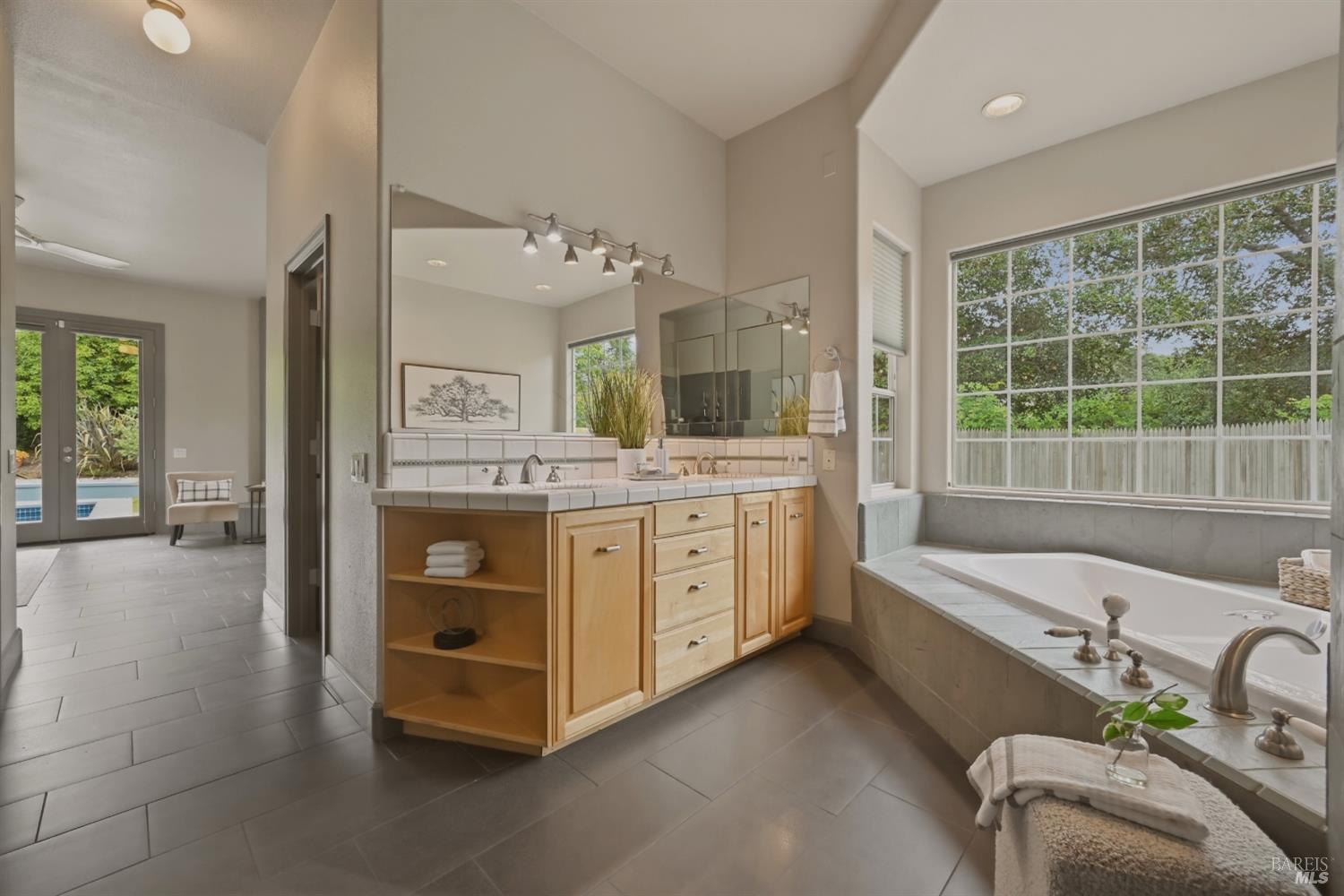 10 Via Del Arroyo Napa CA 94559