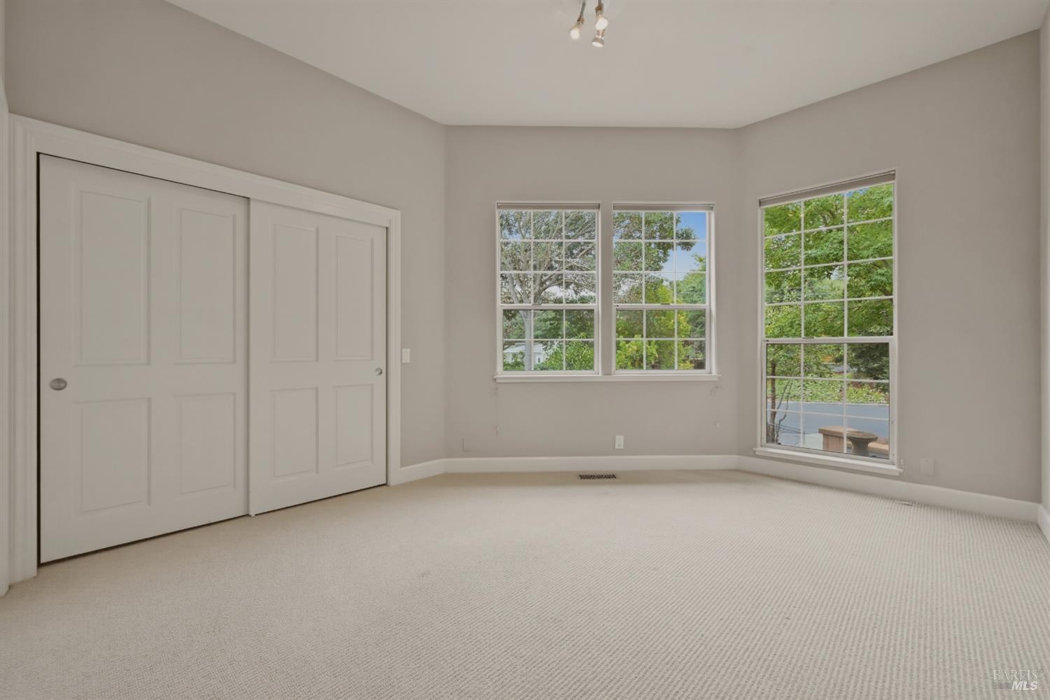 10 Via Del Arroyo Napa CA 94559