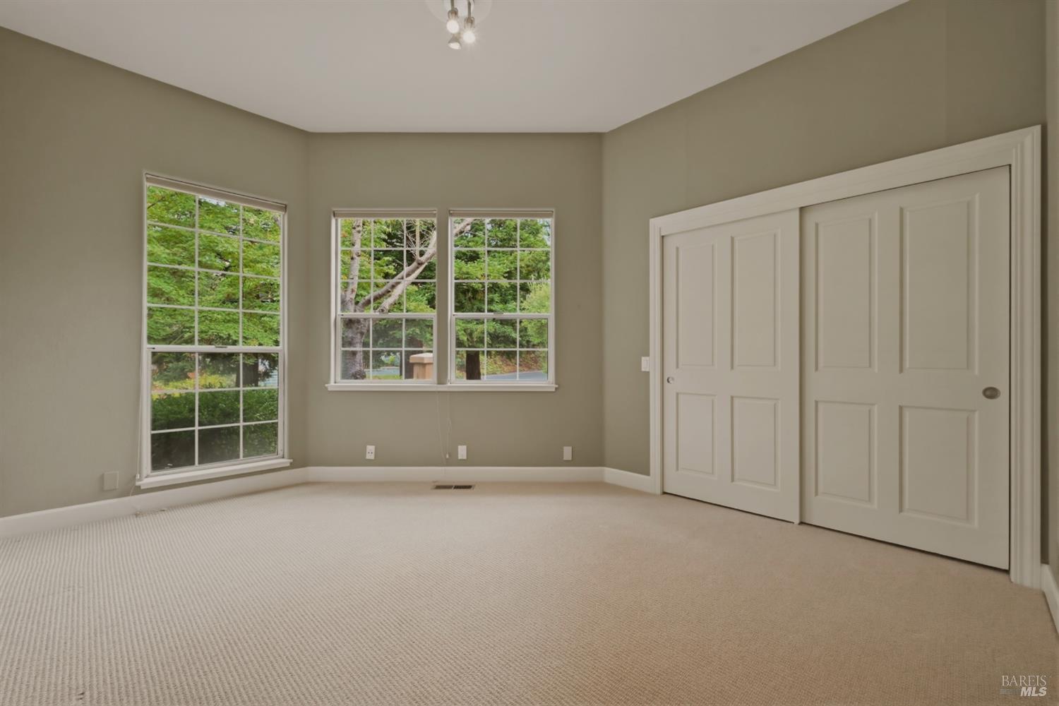 10 Via Del Arroyo Napa CA 94559