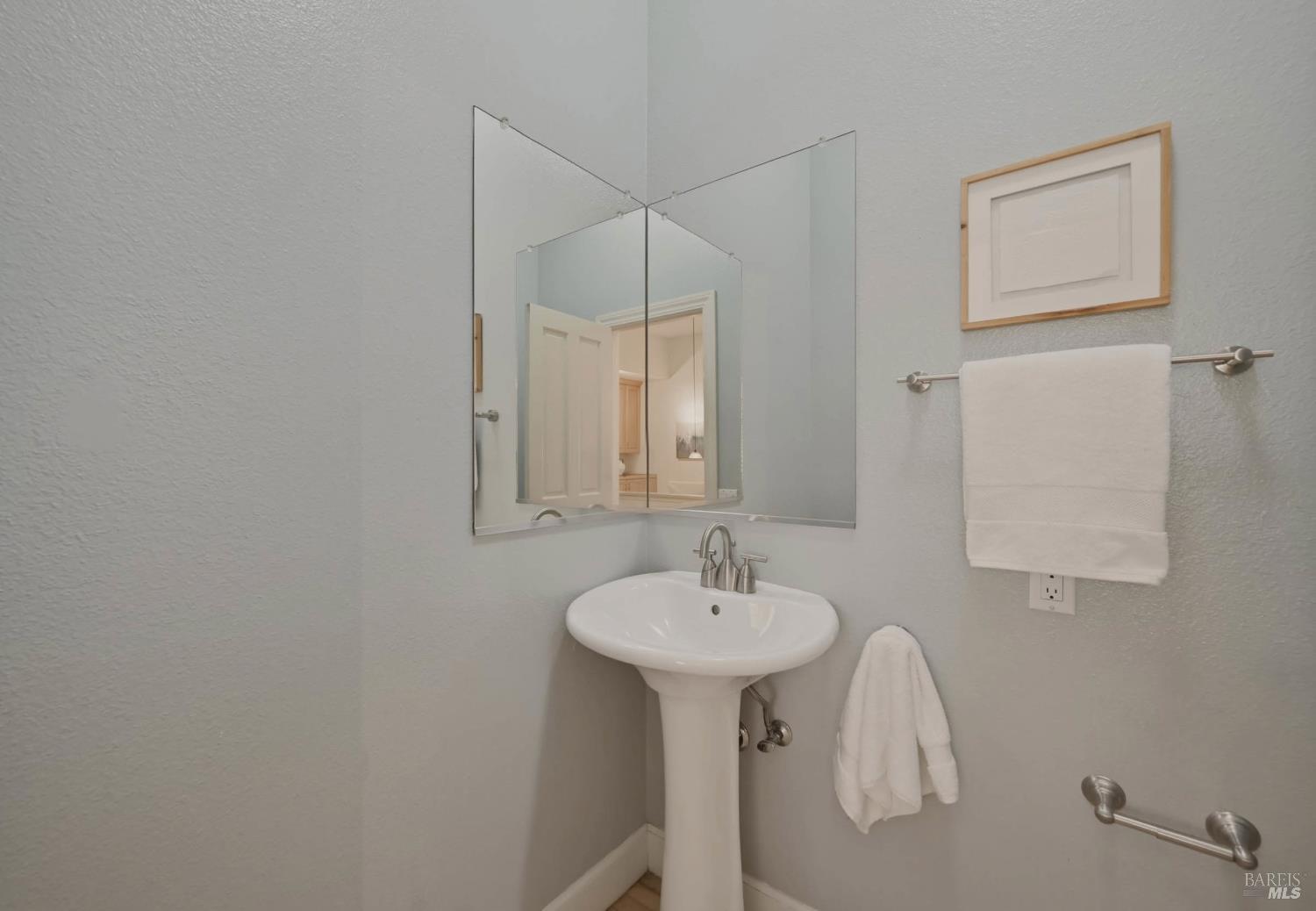 10 Via Del Arroyo Napa CA 94559