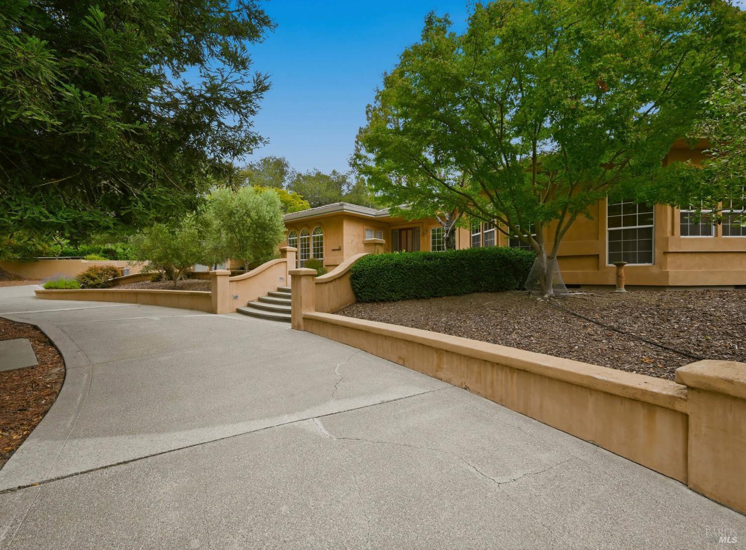 10 Via Del Arroyo Napa CA 94559