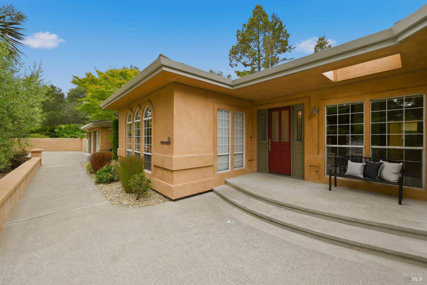 10 Via Del Arroyo Napa CA 94559