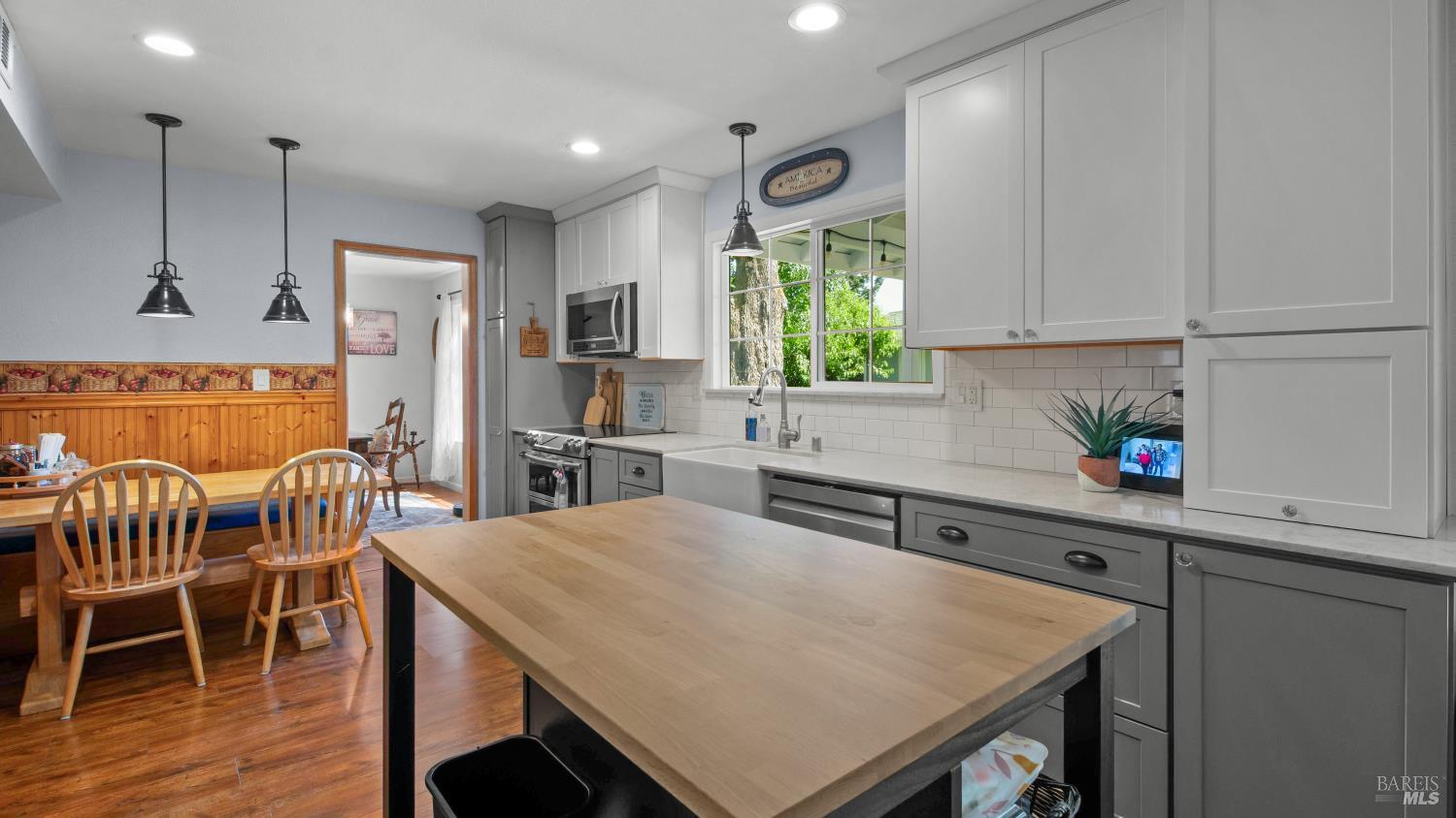 445 Calmace Drive Dixon CA 95620