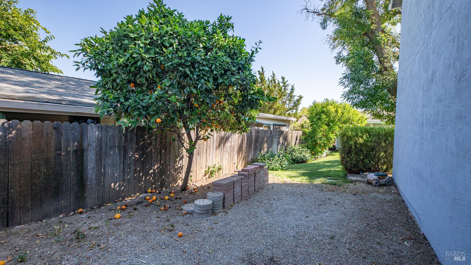 445 Calmace Drive Dixon CA 95620