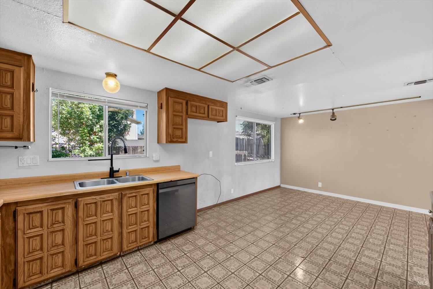 106 Clayton Circle Vacaville CA 95687