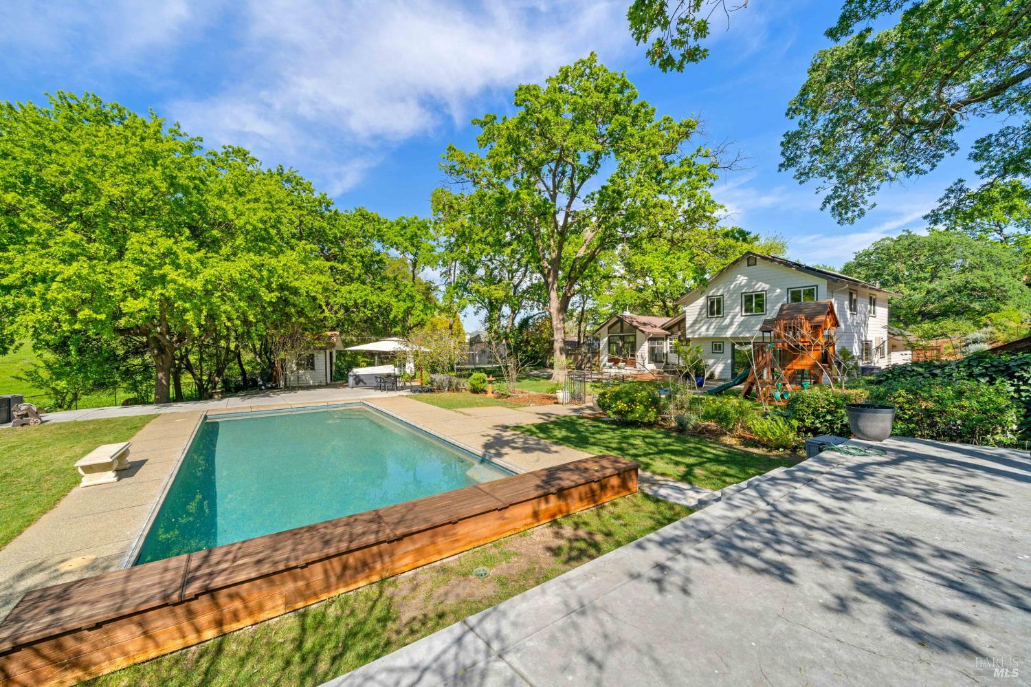 215 Wykoff Drive Vacaville CA 95688