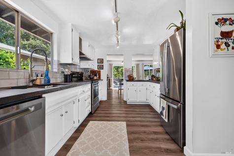 8830 Oak Trail Drive Santa Rosa CA 95409