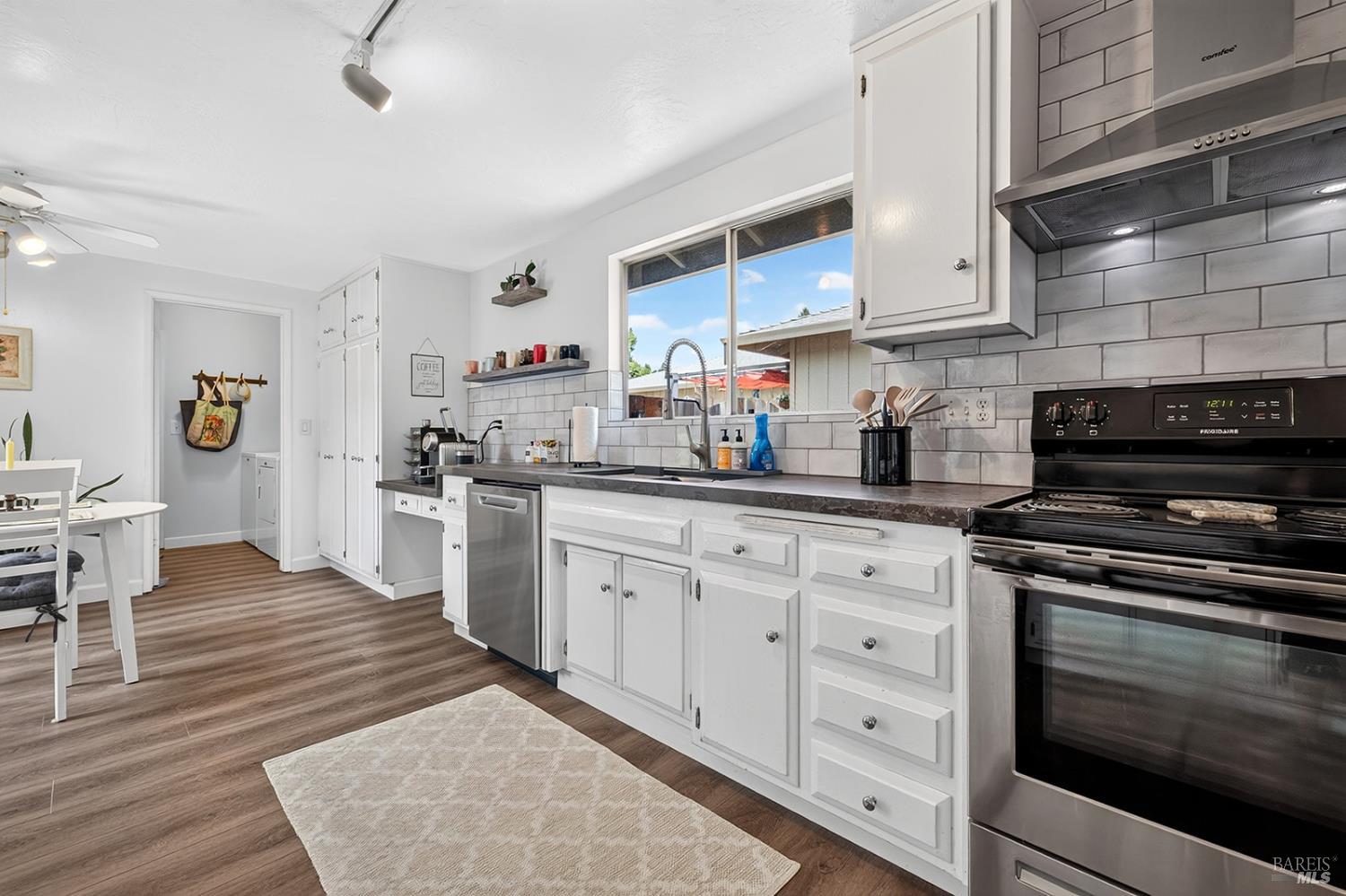 8830 Oak Trail Drive Santa Rosa CA 95409