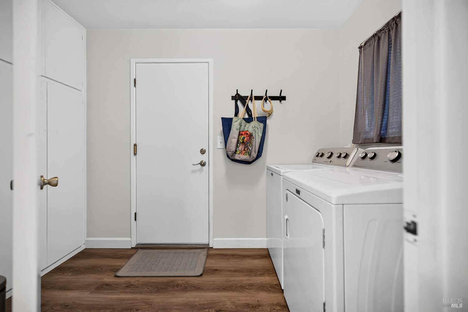 8830 Oak Trail Drive Santa Rosa CA 95409