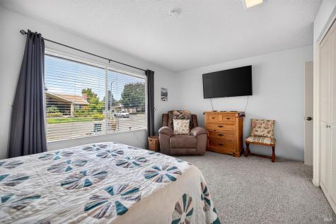 8830 Oak Trail Drive Santa Rosa CA 95409