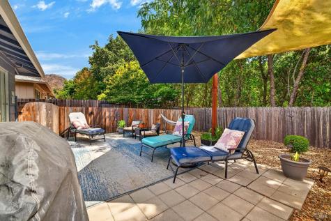 8830 Oak Trail Drive Santa Rosa CA 95409