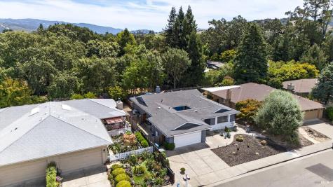 8830 Oak Trail Drive Santa Rosa CA 95409