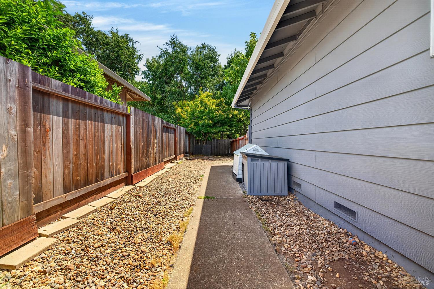 8830 Oak Trail Drive Santa Rosa CA 95409