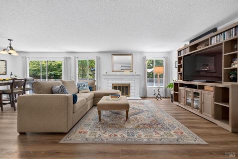 8830 Oak Trail Drive Santa Rosa CA 95409