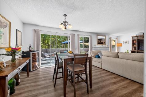 8830 Oak Trail Drive Santa Rosa CA 95409