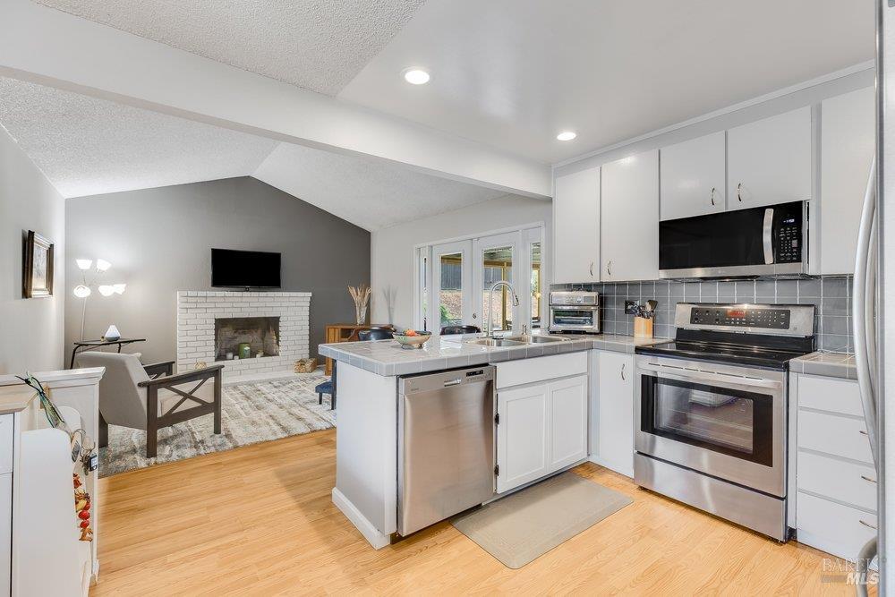 996 Sandpoint Drive Rodeo CA 94572