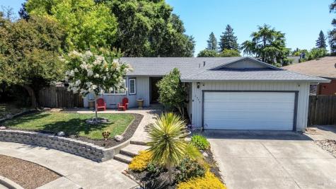 2342 Baggett Court Santa Rosa CA 95401