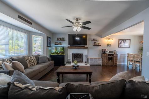 2342 Baggett Court Santa Rosa CA 95401