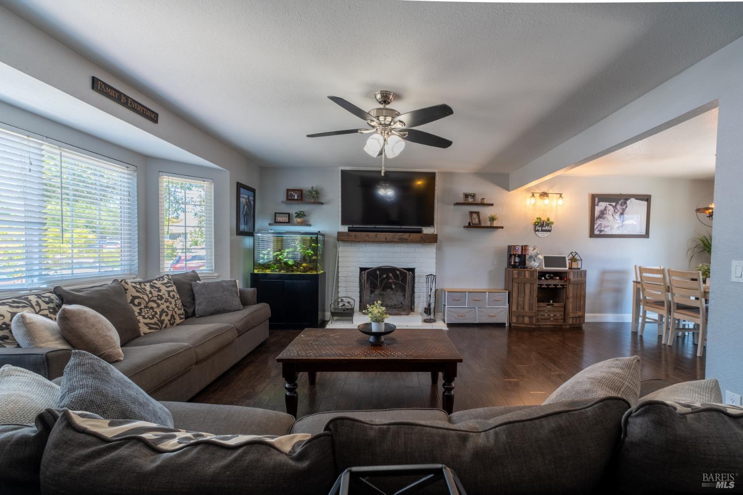 2342 Baggett Court Santa Rosa CA 95401